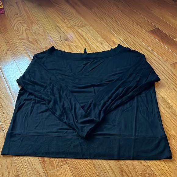 Athleta Tops - Athleta long sleeve top